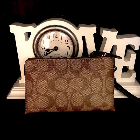 Coach Wristlet Wallet - Picture 2 of 13